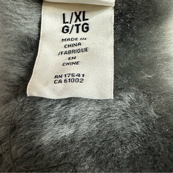 UGG Reversible Leather and Shearling Headband Ear Muff Brand New! Gray - Picture 11 of 14